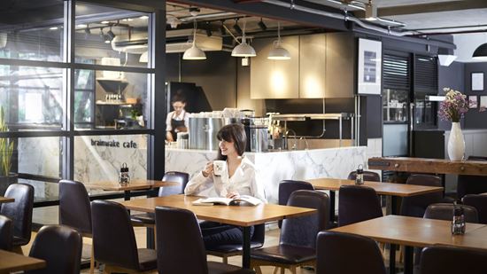 Brainwake Café 早餐厅 - 曼谷莎玛素坤逸服务式公寓